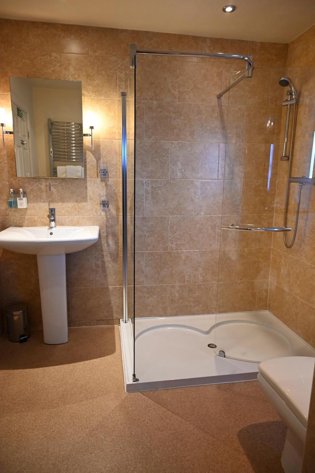 Orchard Club 4*